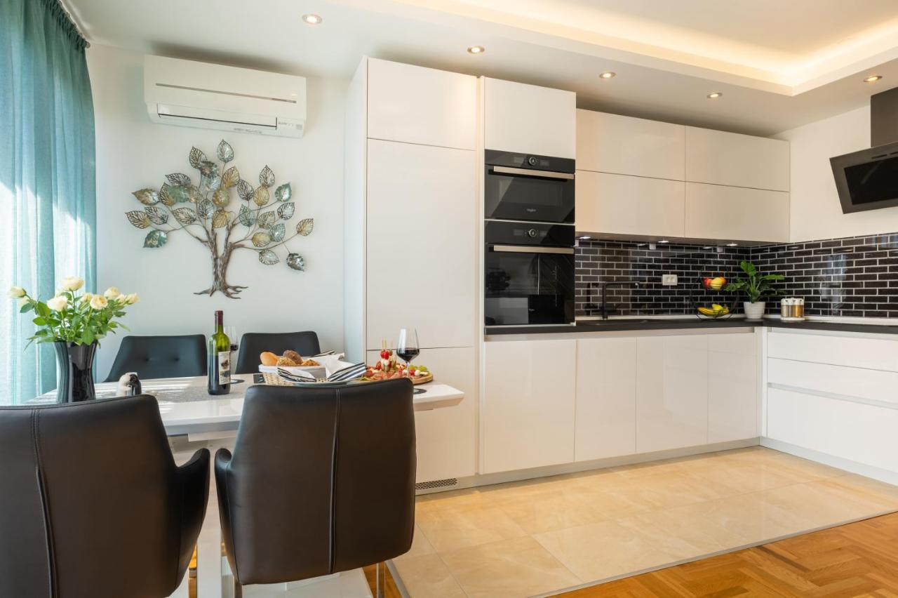 Apartment Tikvarin, Kastel Kambelovac Kaštela 외부 사진