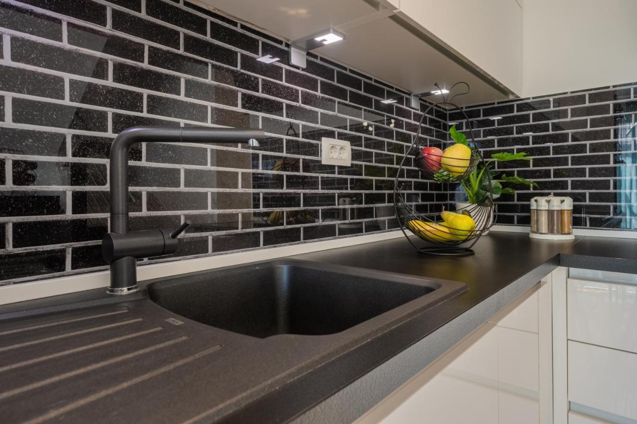 Apartment Tikvarin, Kastel Kambelovac Kaštela 외부 사진