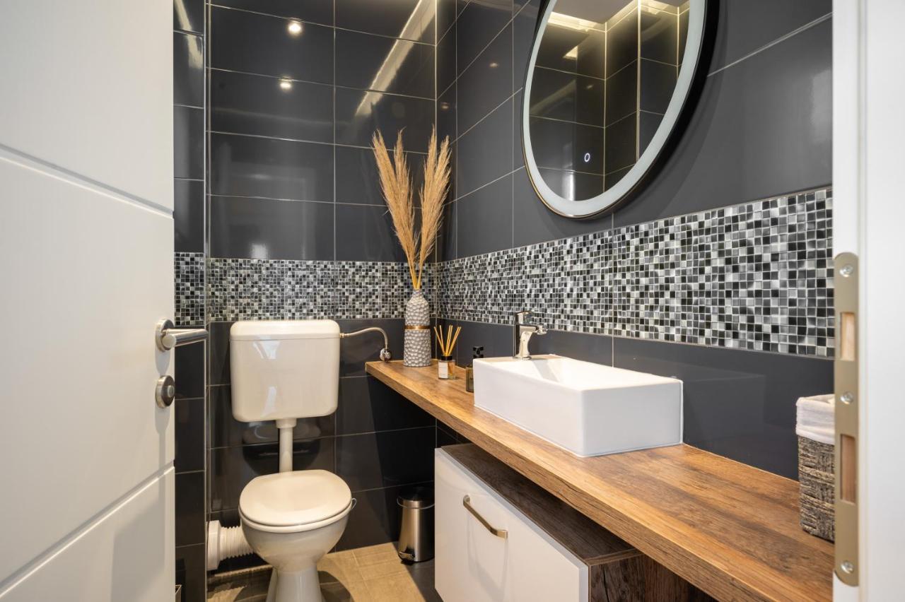 Apartment Tikvarin, Kastel Kambelovac Kaštela 외부 사진