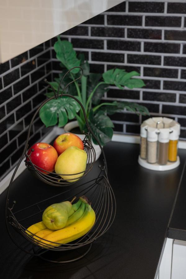 Apartment Tikvarin, Kastel Kambelovac Kaštela 외부 사진