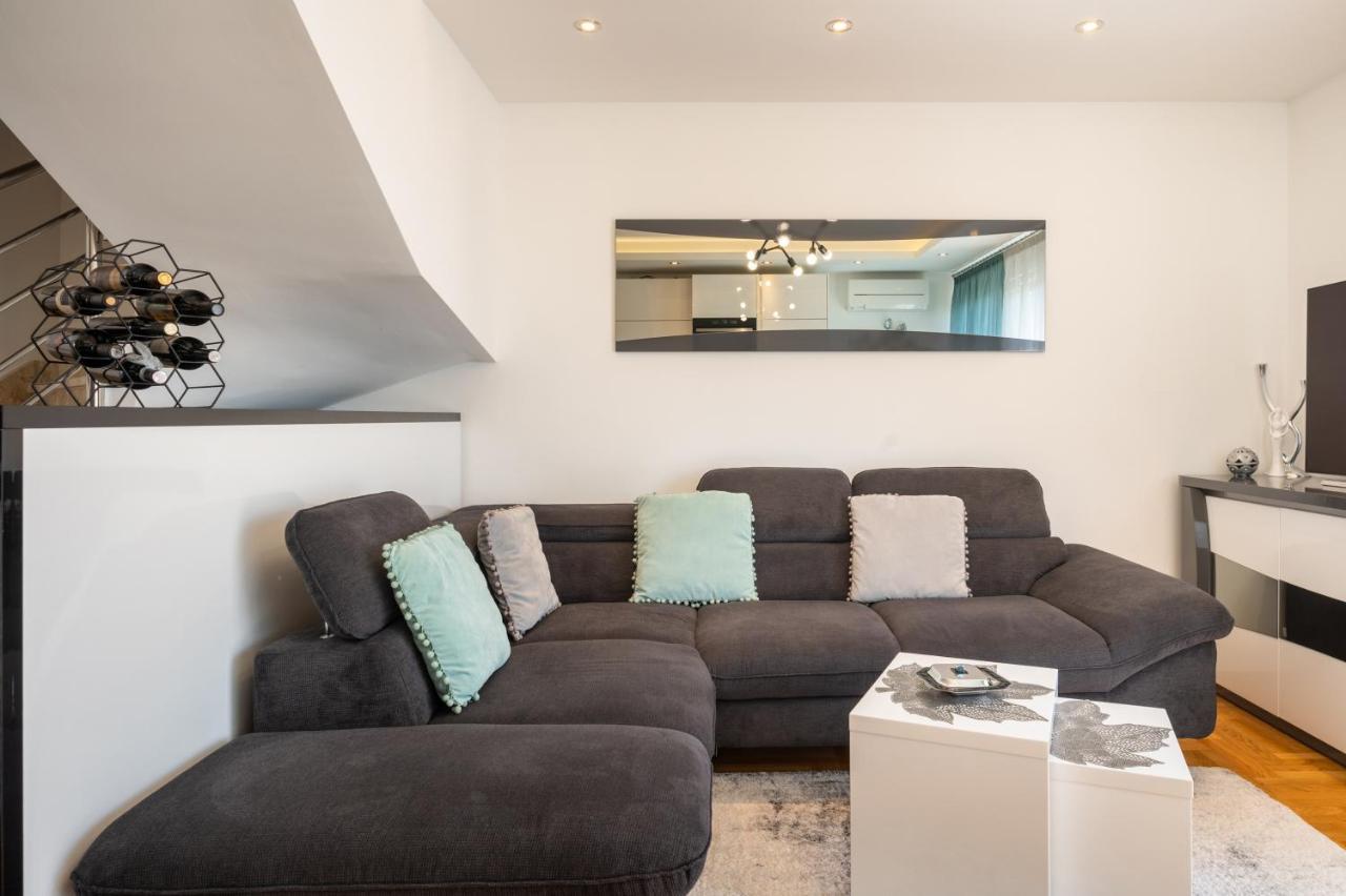 Apartment Tikvarin, Kastel Kambelovac Kaštela 외부 사진